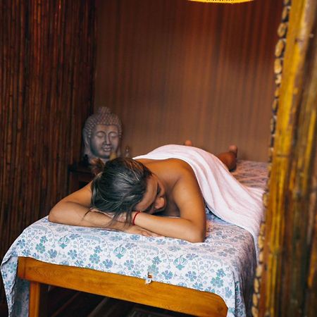 Ekaa Hotel Palomino Kültér fotó